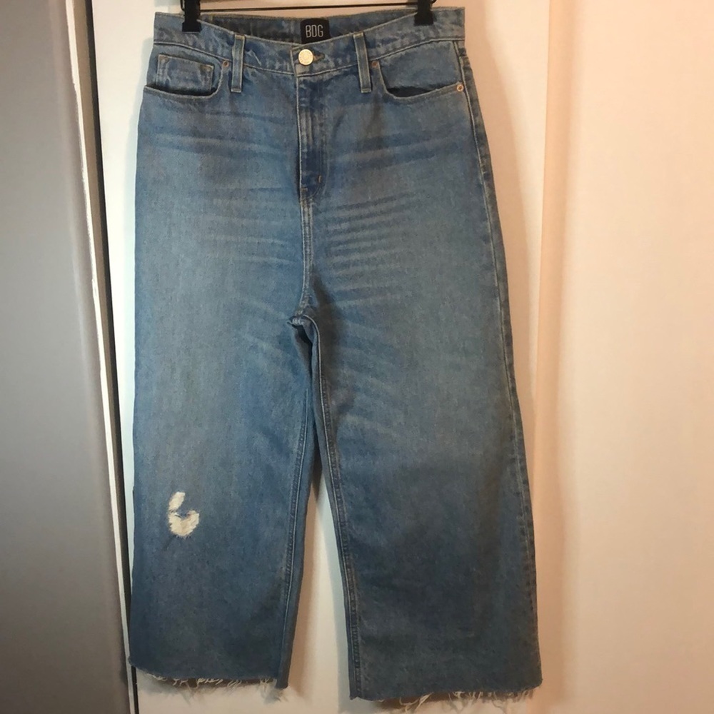 BDG Urban Outfitters wide Legged Jeans, raw hem, 30, Distressed, baggy jeans